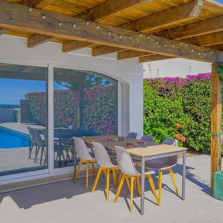 Casa Julia Relax En Menorca ヴィラ Cala Llonga